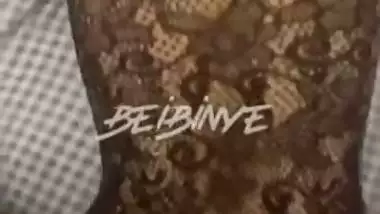 小少妇来家里吃饭，说要奖励我一下。这美胸，大屁股。真舒服。❤️