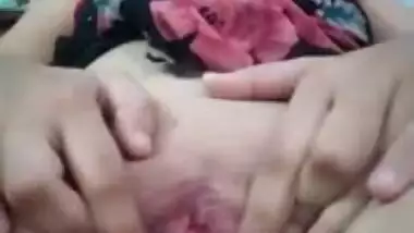 Indian Hot Girl pussy showing