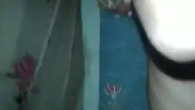 sexy beautyful desi wife fucked by hubby