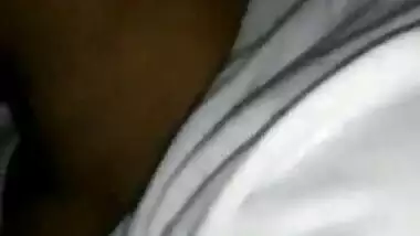 Cute Desi girlfriend kissing & boob pressing hindi audio
