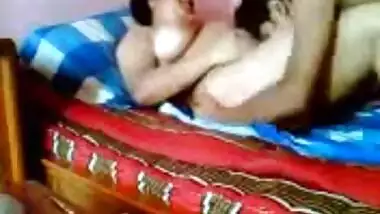 South Indian babe Lilly with sexy busty body...