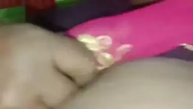 Marathi sex MMS of a pervert fucking an old desi aunty