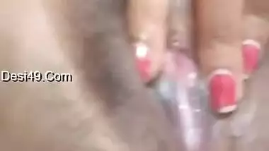 Desi Village Girl Shows Her Boobs And Pussy Part 2