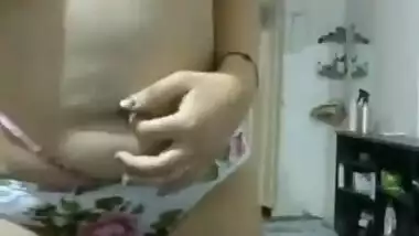 hot punjabi aaliya on cam removing bra and dance showing boobs