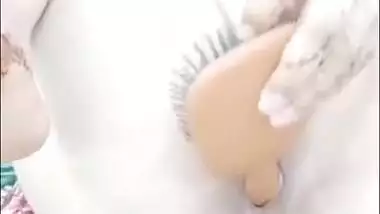 Pakistani Girl Inserting Huge Hair Brush In Her Little Tight Ass Hole