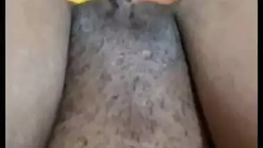Desi hot girl video call showing pussy