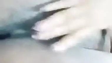 Desi wife doesn't sleep in the night because she performs XXX show