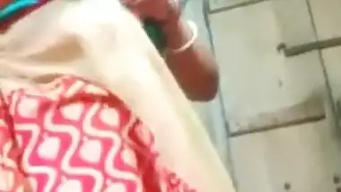 Desi Aunty In Skirt Stripping