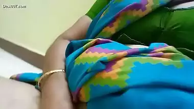 Laxmi Tamil Aunty Showing Pussy