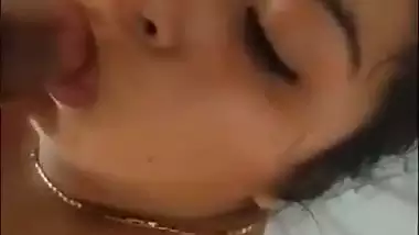 Mature Indian aunty blowjob facial