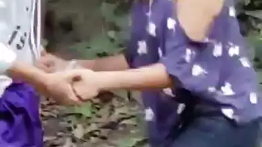 NRI girl shaking cock of boyfriend