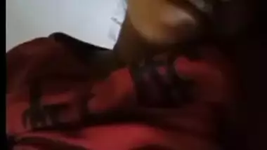 Desi Bhabhi Shows Her Boobs