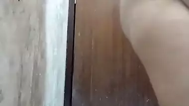 Indain Bhabhi Take Rest In Bathroom Fingering In Pussy