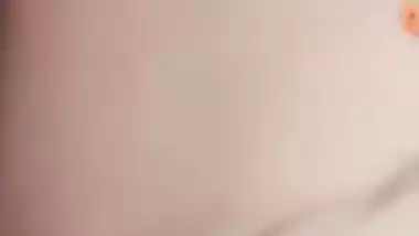 Live cam cute girl playing with boobs and hairy pussy
