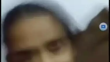 Desi Bhabi Masturbating on Video Call